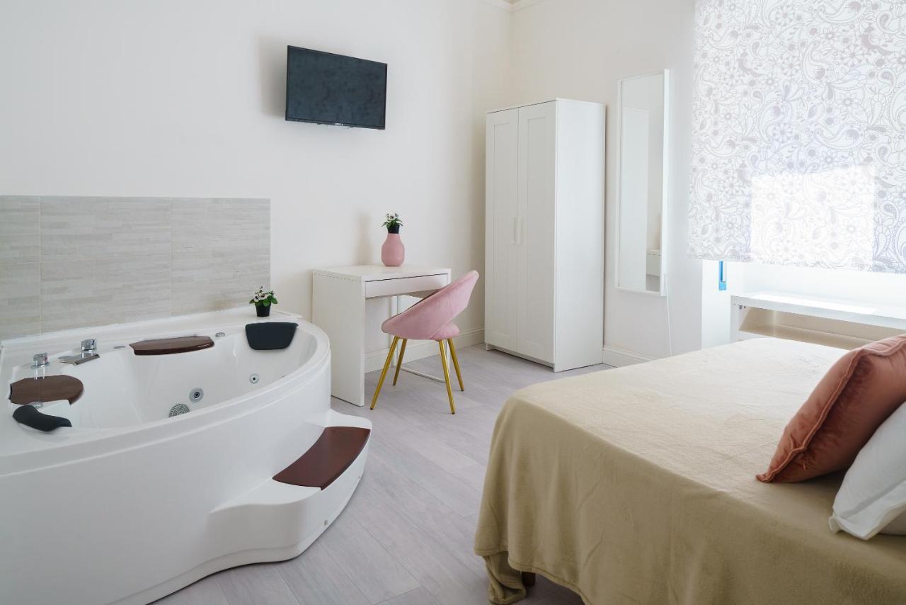 Atena Rooms 칼리아리 외부 사진